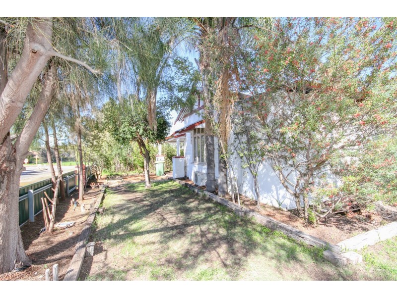 1 Stirling Street, Northam WA 6401