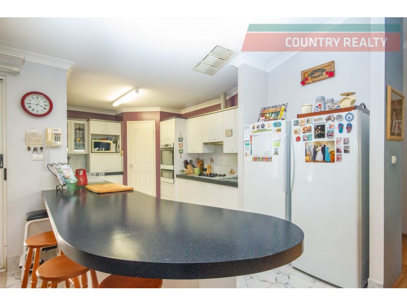 19 Brooking Street, Beverley WA 6304