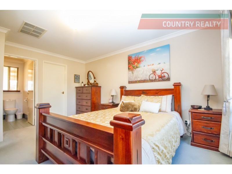 19 Brooking Street, Beverley WA 6304