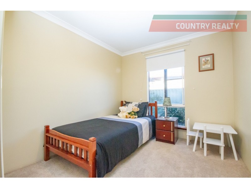 19 Brooking Street, Beverley WA 6304