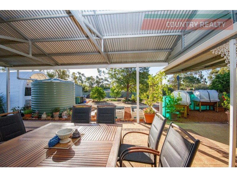 19 Brooking Street, Beverley WA 6304