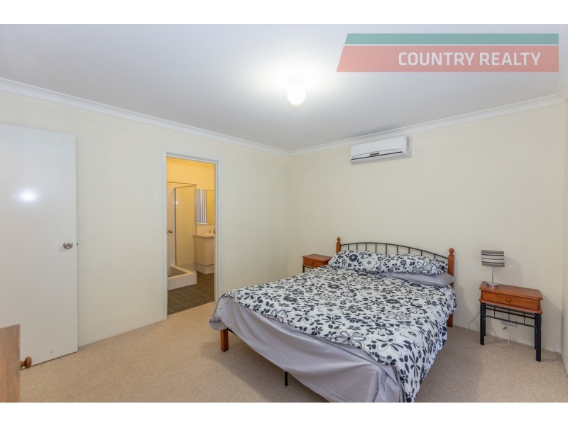 13 Riverside Outlook, Northam WA 6401