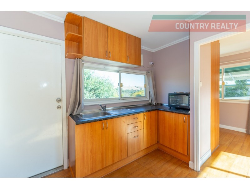 3 Harcourt Street, Toodyay WA 6566
