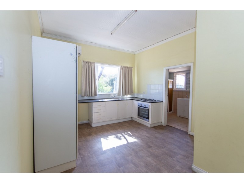 17 Parker Street, Northam WA 6401