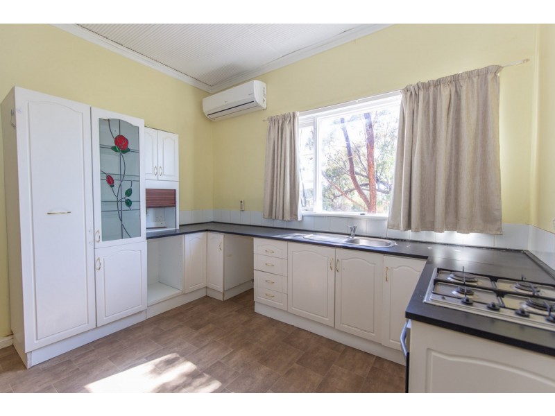 17 Parker Street, Northam WA 6401