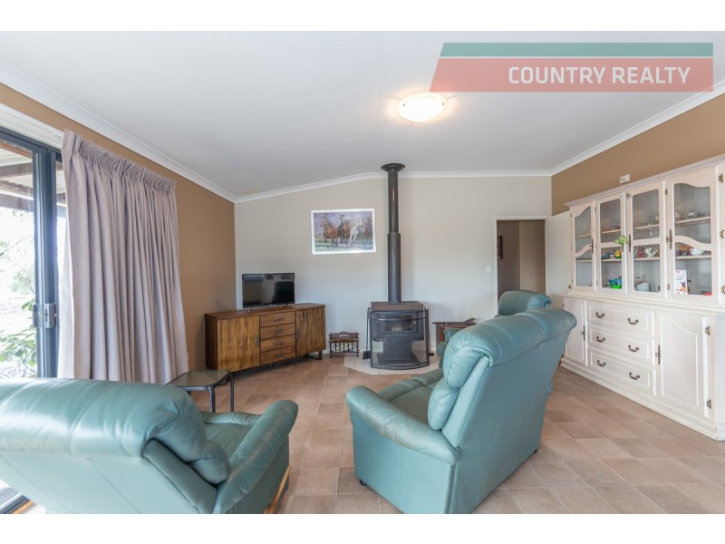 1779 Bejoording Road, Toodyay WA 6566