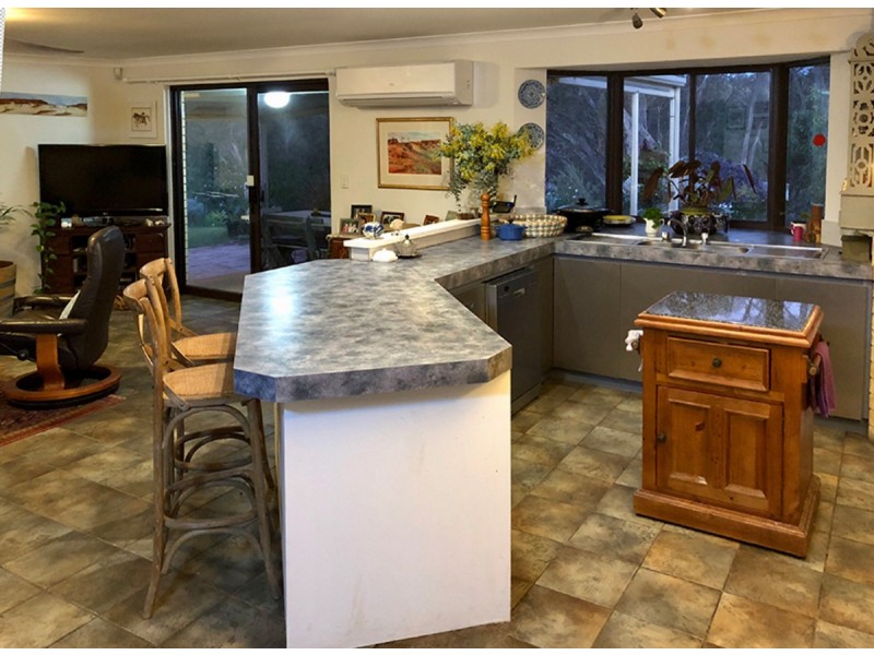 205 Sand Spring Road, Toodyay WA 6566