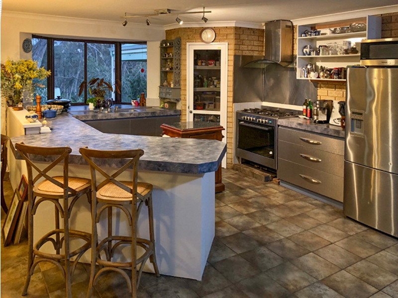 205 Sand Spring Road, Toodyay WA 6566