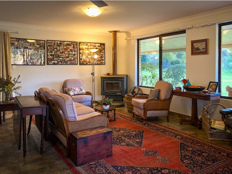 205 Sand Spring Road, Toodyay WA 6566