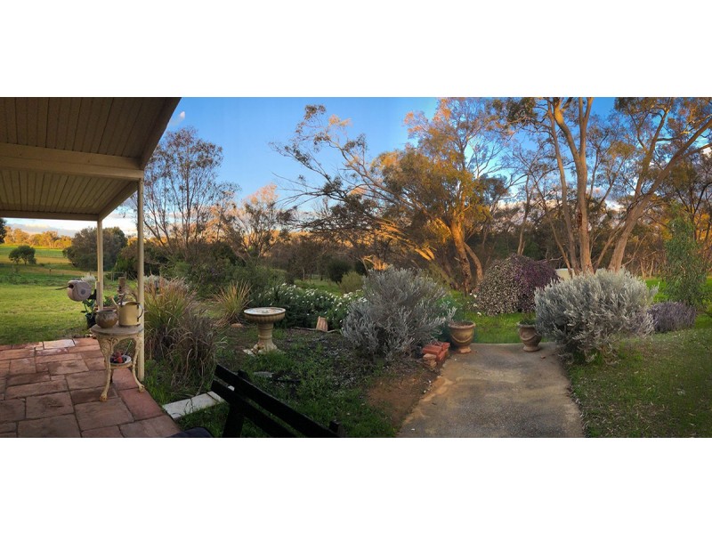 205 Sand Spring Road, Toodyay WA 6566