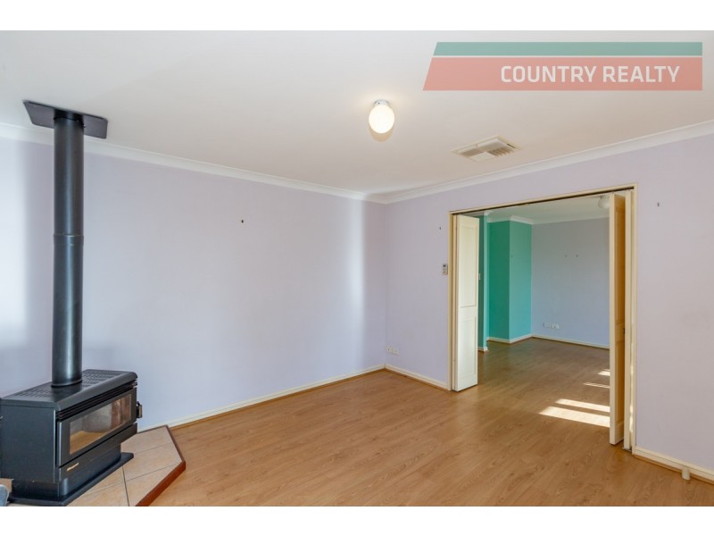 7 Bishop Court, Toodyay WA 6566