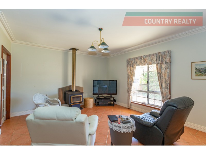 16 Gibbings Street, Northam WA 6401