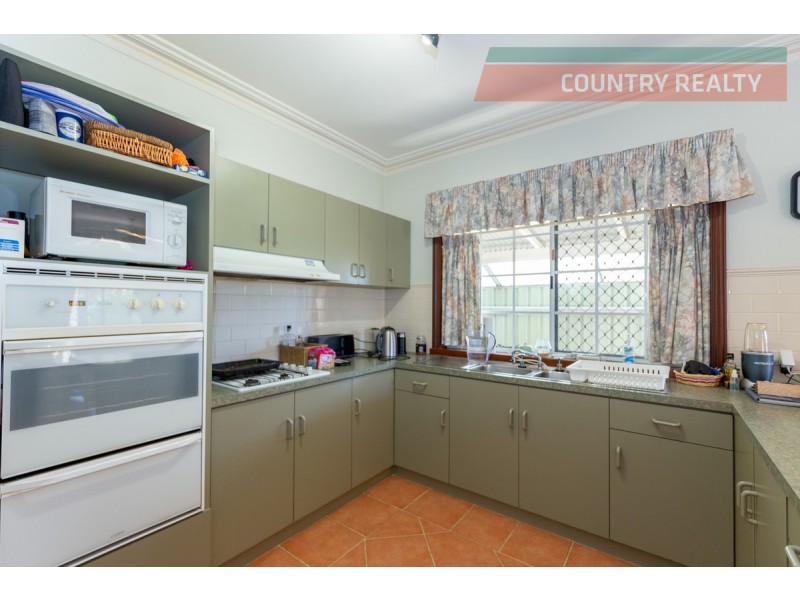 16 Gibbings Street, Northam WA 6401