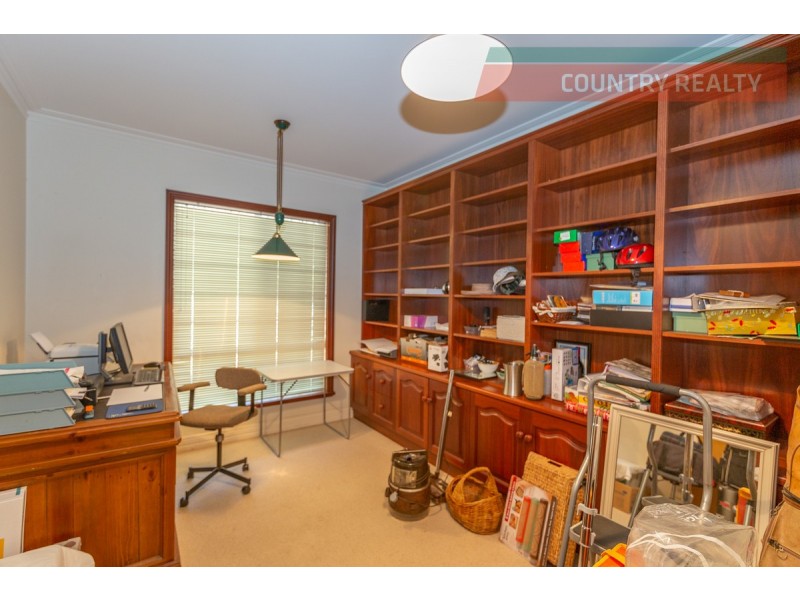 16 Gibbings Street, Northam WA 6401