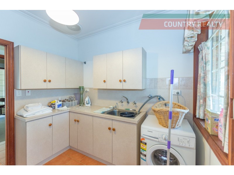 16 Gibbings Street, Northam WA 6401