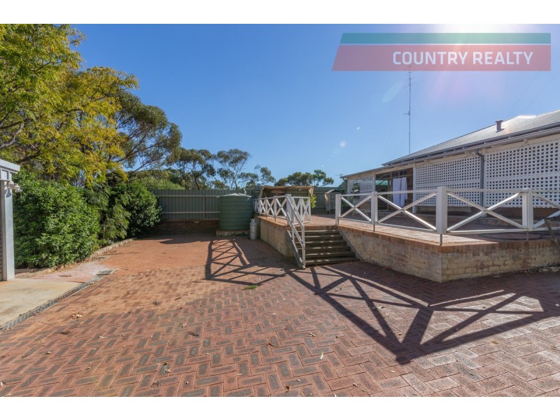 16 Gibbings Street, Northam WA 6401