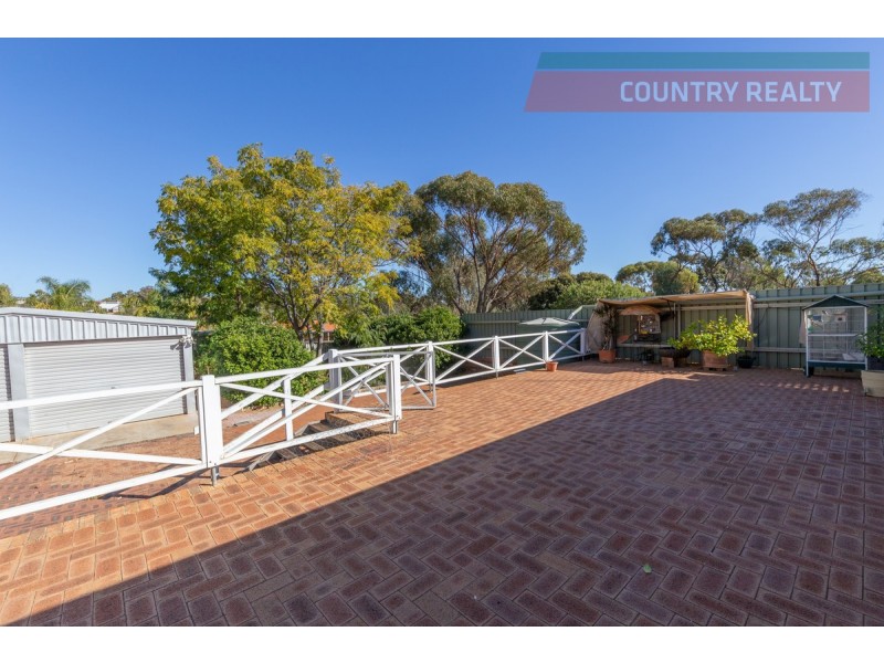 16 Gibbings Street, Northam WA 6401