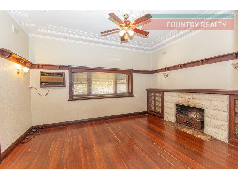 6 Newcastle Road, Northam WA 6401