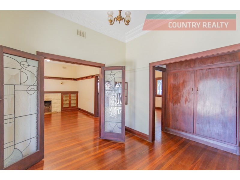 6 Newcastle Road, Northam WA 6401