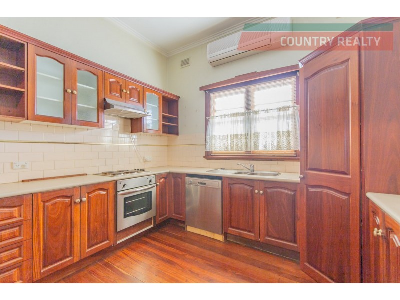 6 Newcastle Road, Northam WA 6401