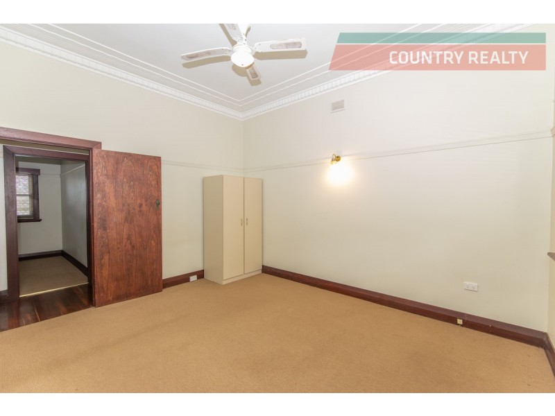 6 Newcastle Road, Northam WA 6401