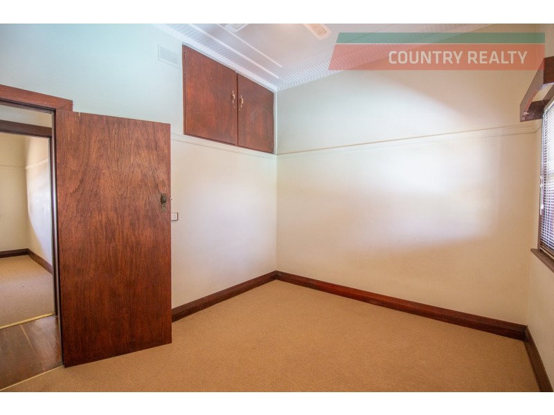 6 Newcastle Road, Northam WA 6401