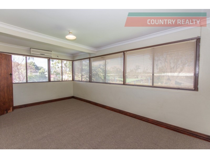 6 Newcastle Road, Northam WA 6401