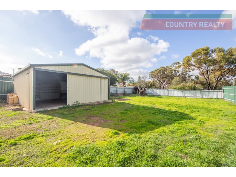 6 Newcastle Road, Northam WA 6401