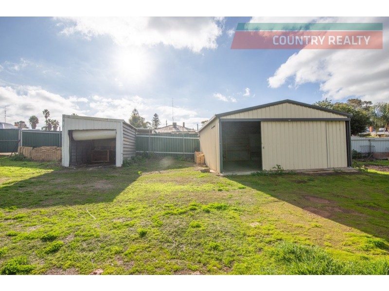 6 Newcastle Road, Northam WA 6401