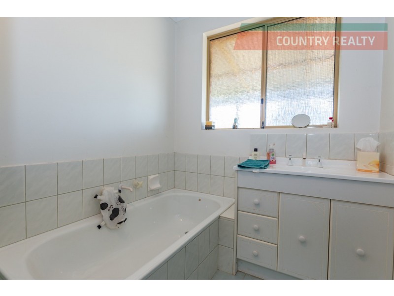 179 Julimar Road, Toodyay WA 6566