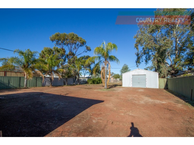 9 Kennedy Street, Northam WA 6401
