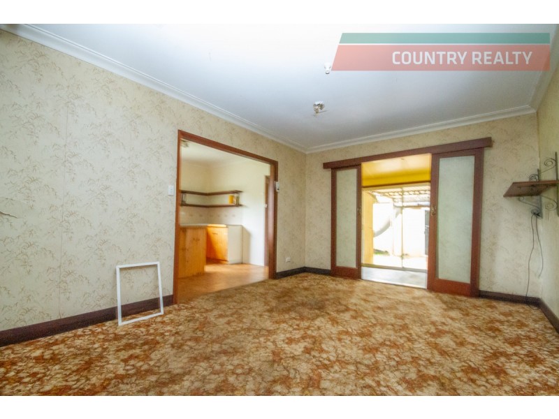 9 Kennedy Street, Northam WA 6401