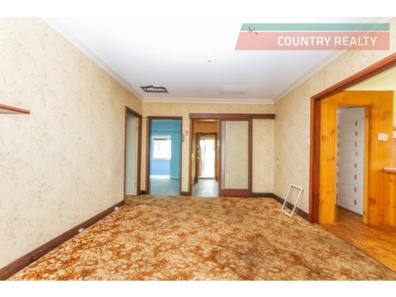 9 Kennedy Street, Northam WA 6401