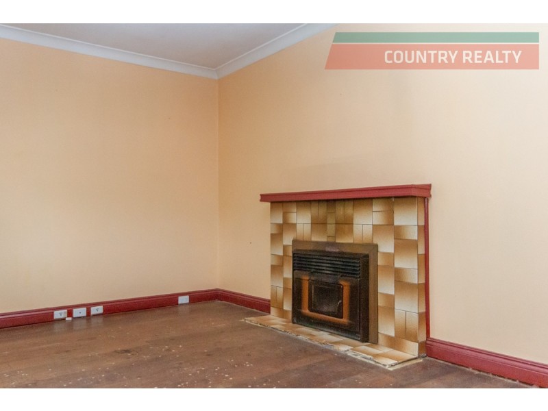 9 Kennedy Street, Northam WA 6401