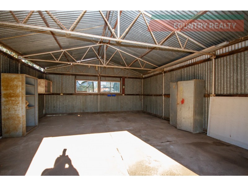 9 Kennedy Street, Northam WA 6401