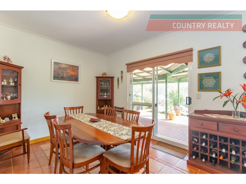 136 Beaufort Street, Toodyay WA 6566