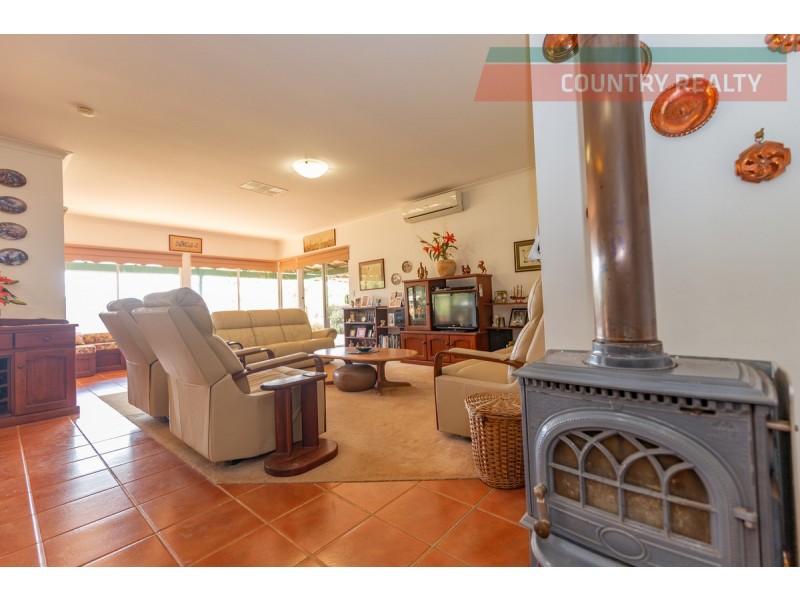 136 Beaufort Street, Toodyay WA 6566