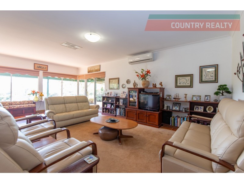 136 Beaufort Street, Toodyay WA 6566