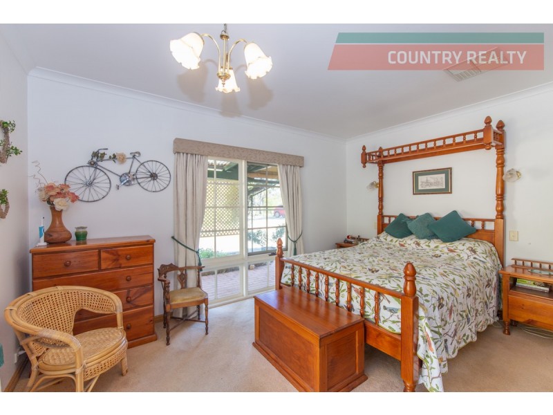 136 Beaufort Street, Toodyay WA 6566