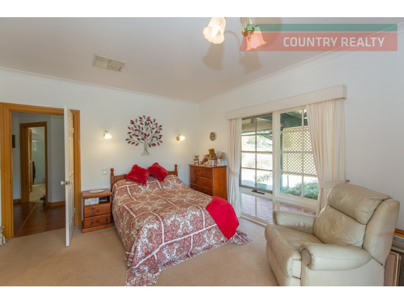 136 Beaufort Street, Toodyay WA 6566