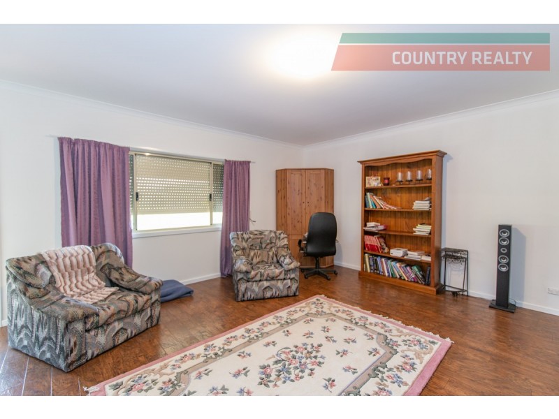 224 River Road, Toodyay WA 6566