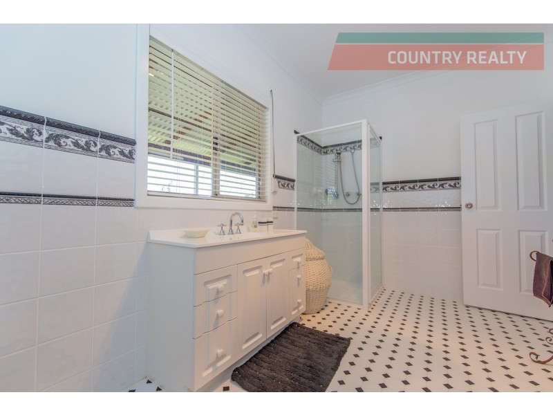 224 River Road, Toodyay WA 6566