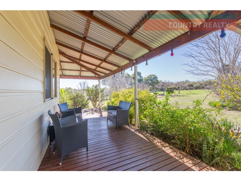 224 River Road, Toodyay WA 6566