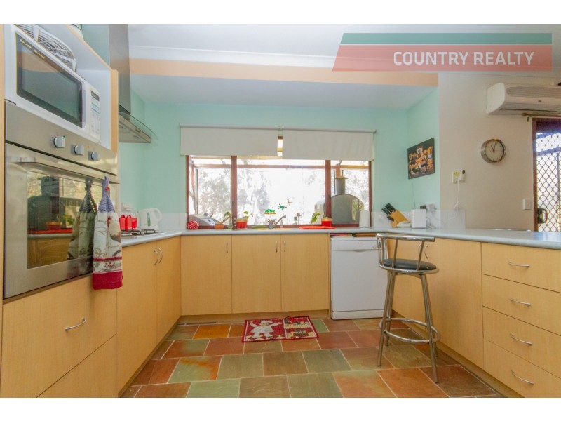 90 Darwinia Crescent, Coondle WA 6566