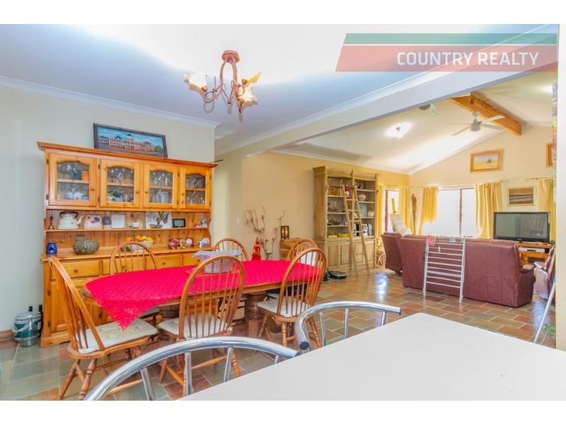 90 Darwinia Crescent, Coondle WA 6566