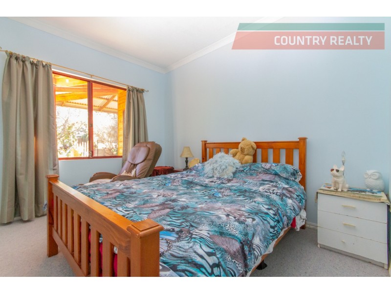 90 Darwinia Crescent, Coondle WA 6566