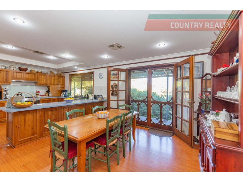 56 Telegraph Road, Toodyay WA 6566