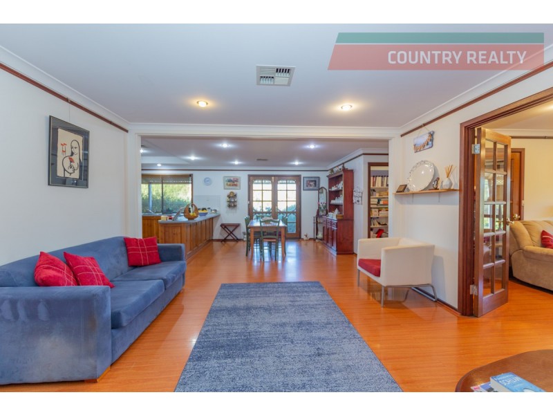 56 Telegraph Road, Toodyay WA 6566