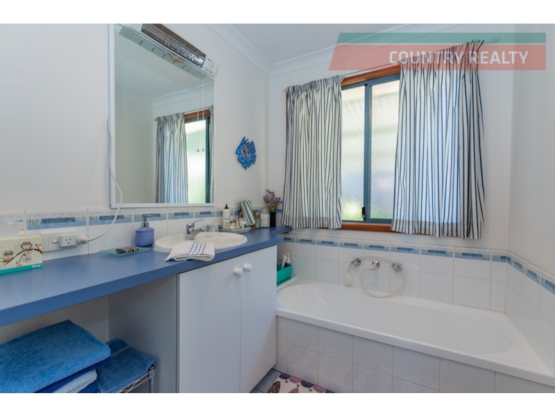 56 Telegraph Road, Toodyay WA 6566