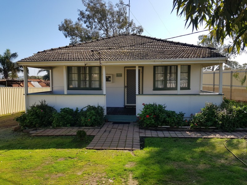 77 Hutt Street, Northam WA 6401
